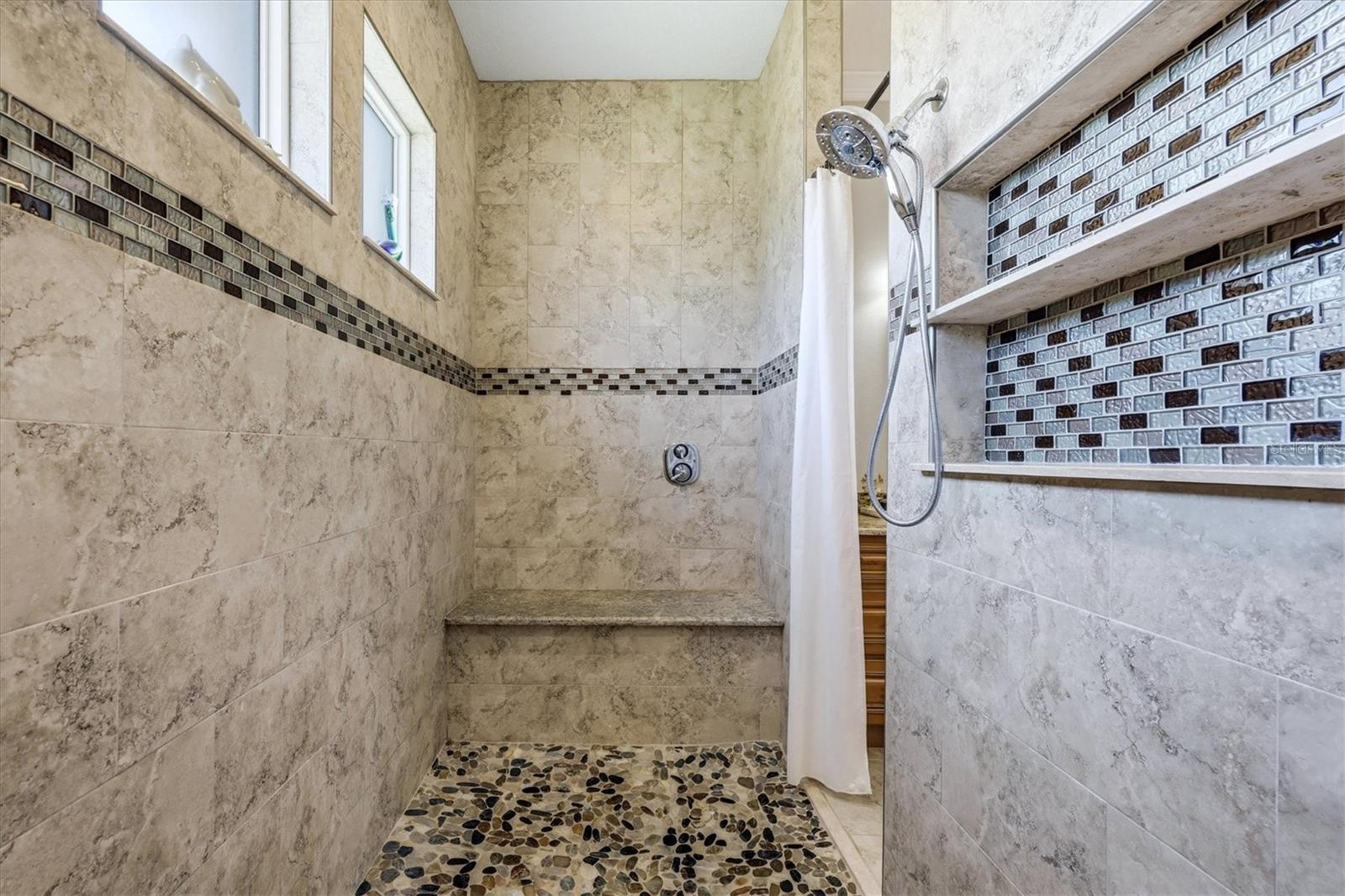 15610 SEAFOAM CIR