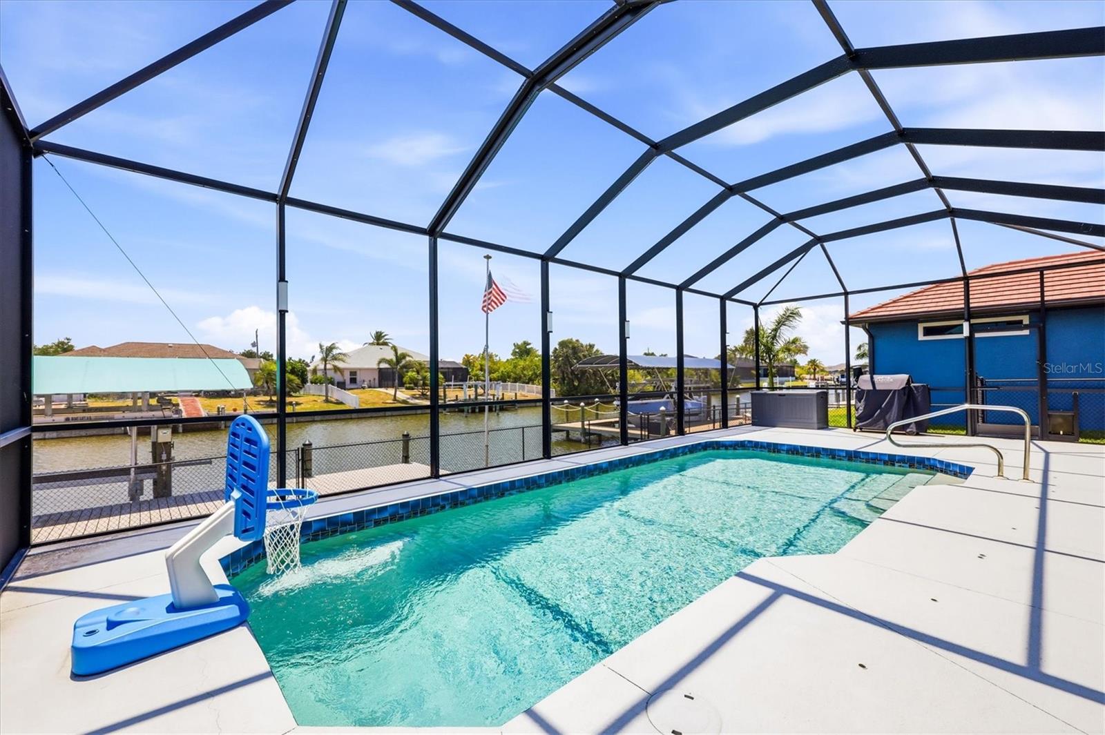 15610 SEAFOAM CIR