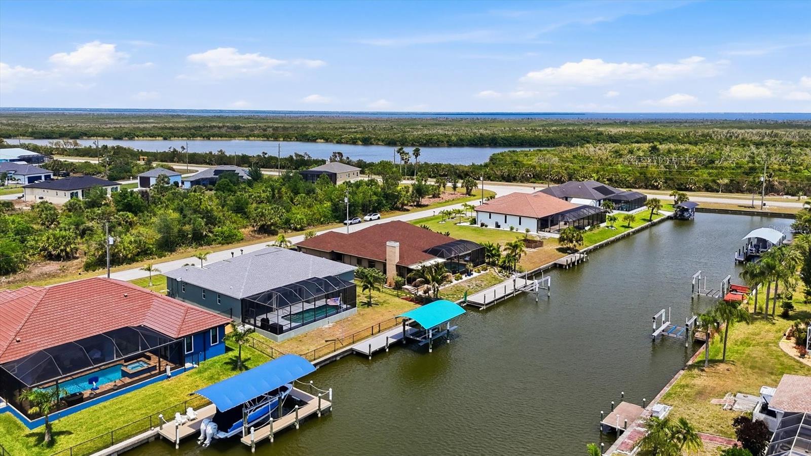 15610 SEAFOAM CIR
