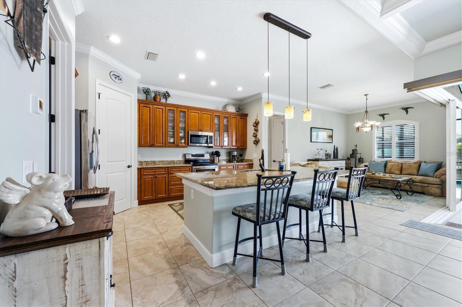 15610 SEAFOAM CIR
