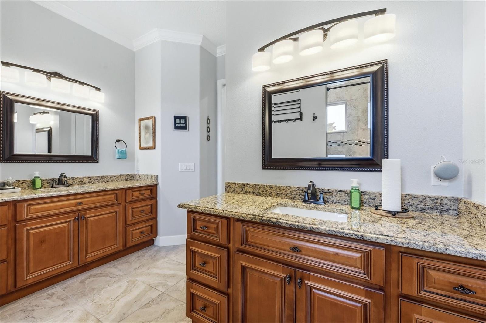 15610 SEAFOAM CIR