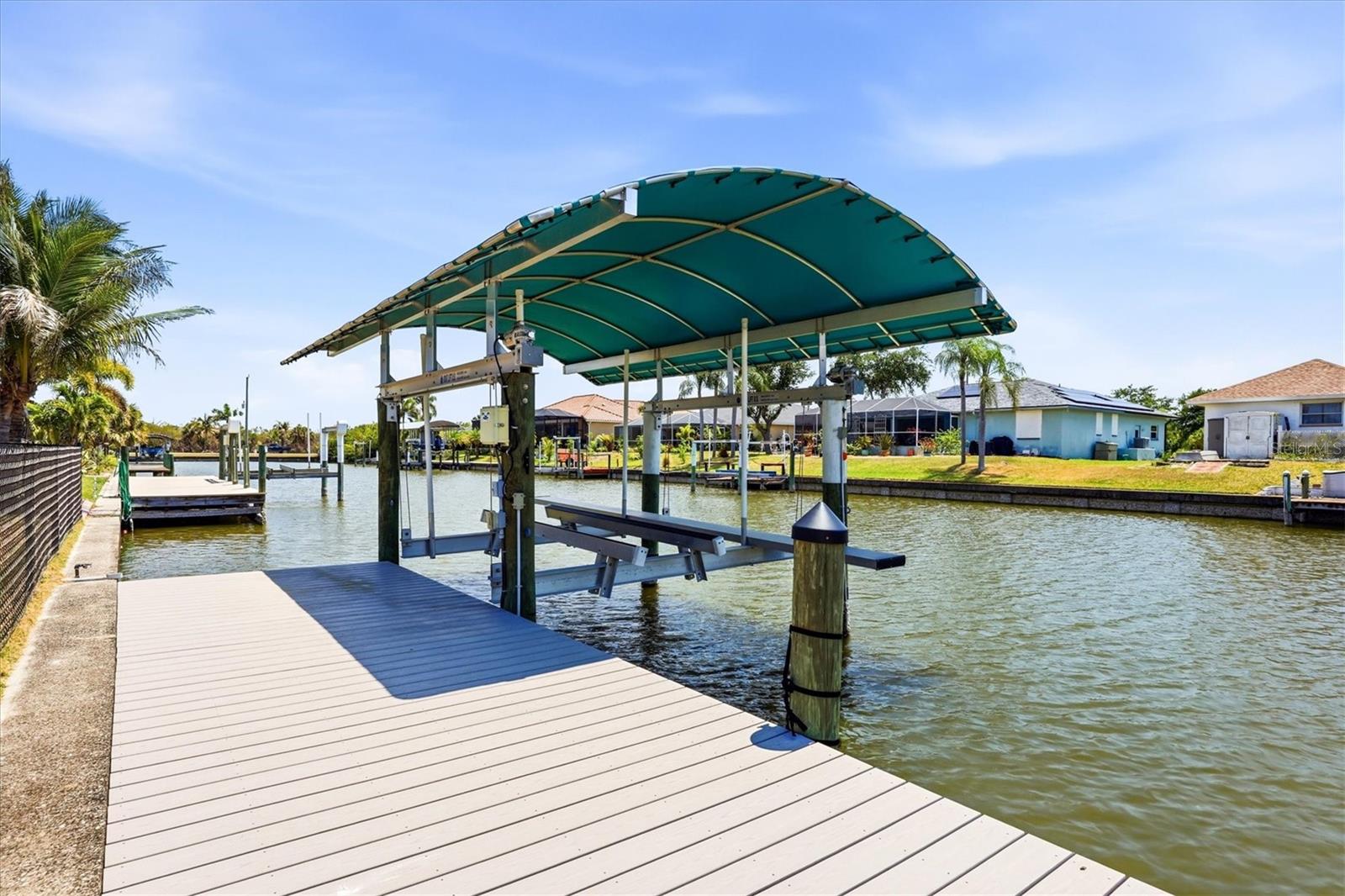 15610 SEAFOAM CIR