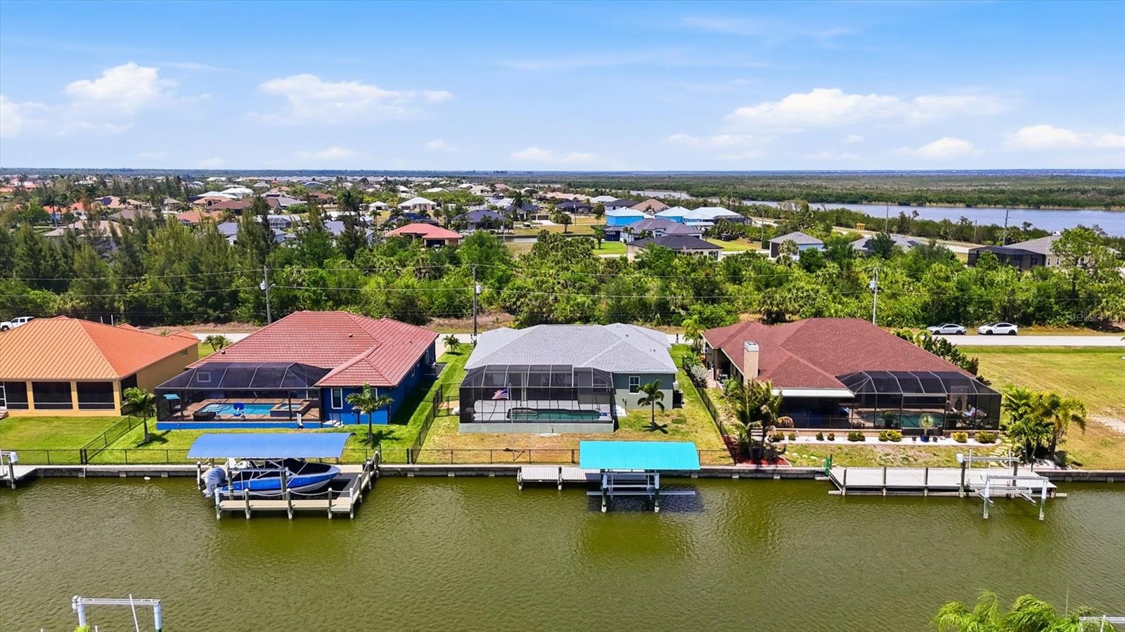 15610 SEAFOAM CIR