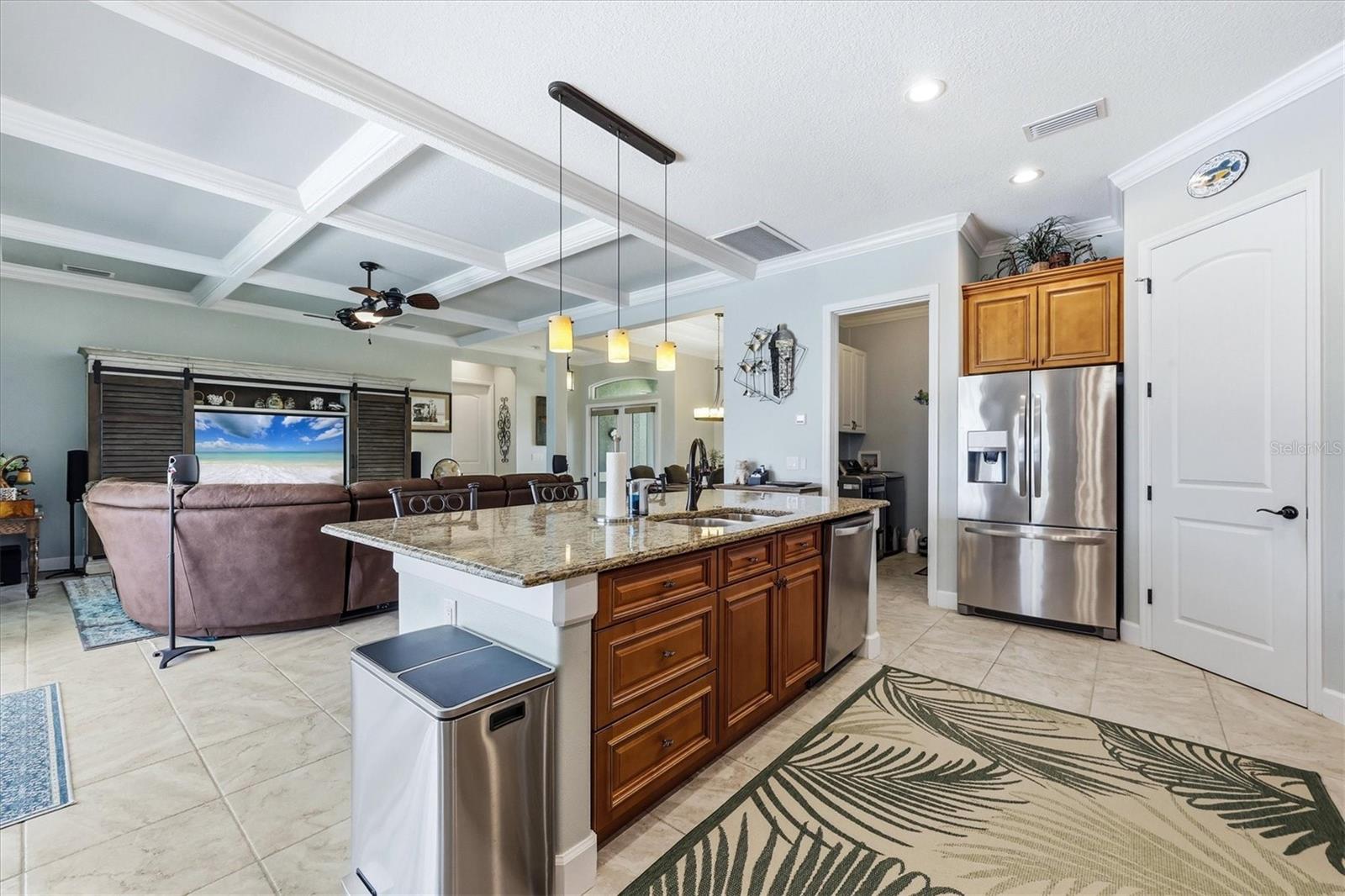 15610 SEAFOAM CIR