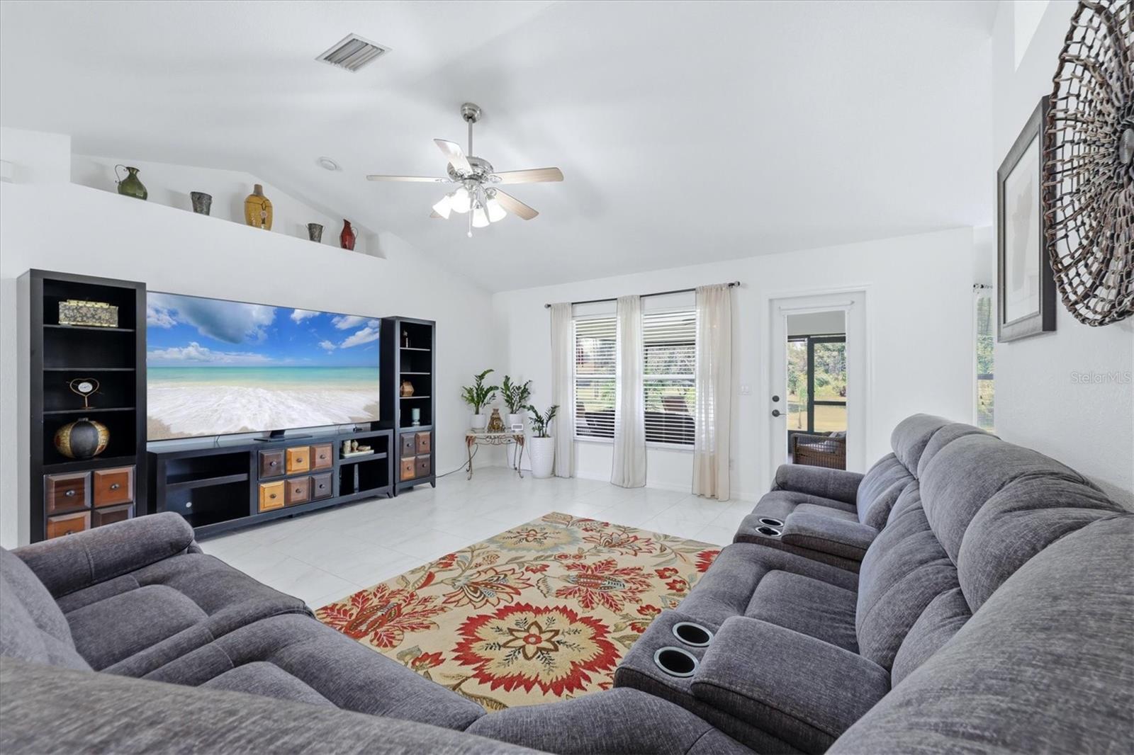 26124 COPIAPO CIR