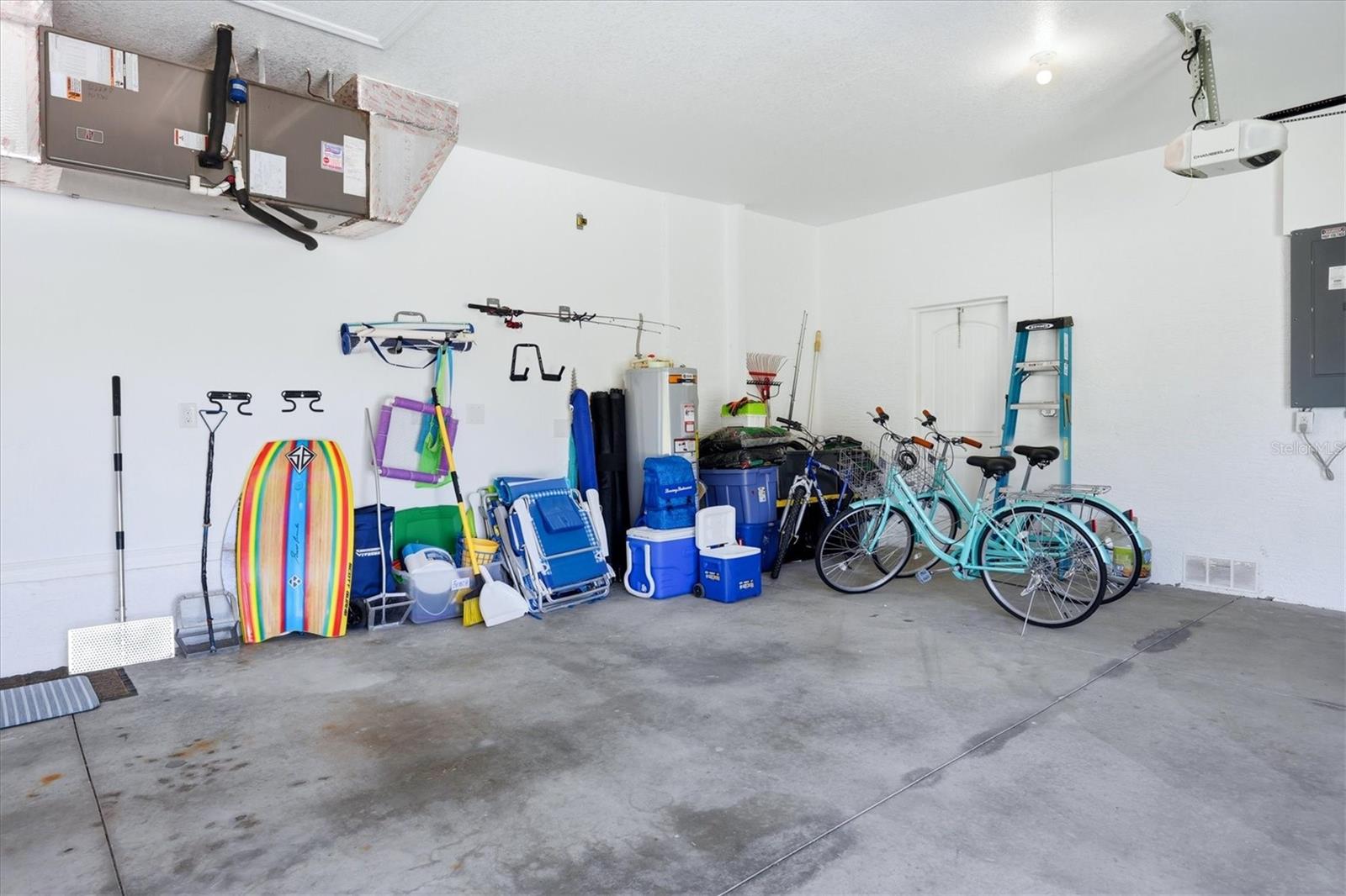 1087 ROTONDA CIR