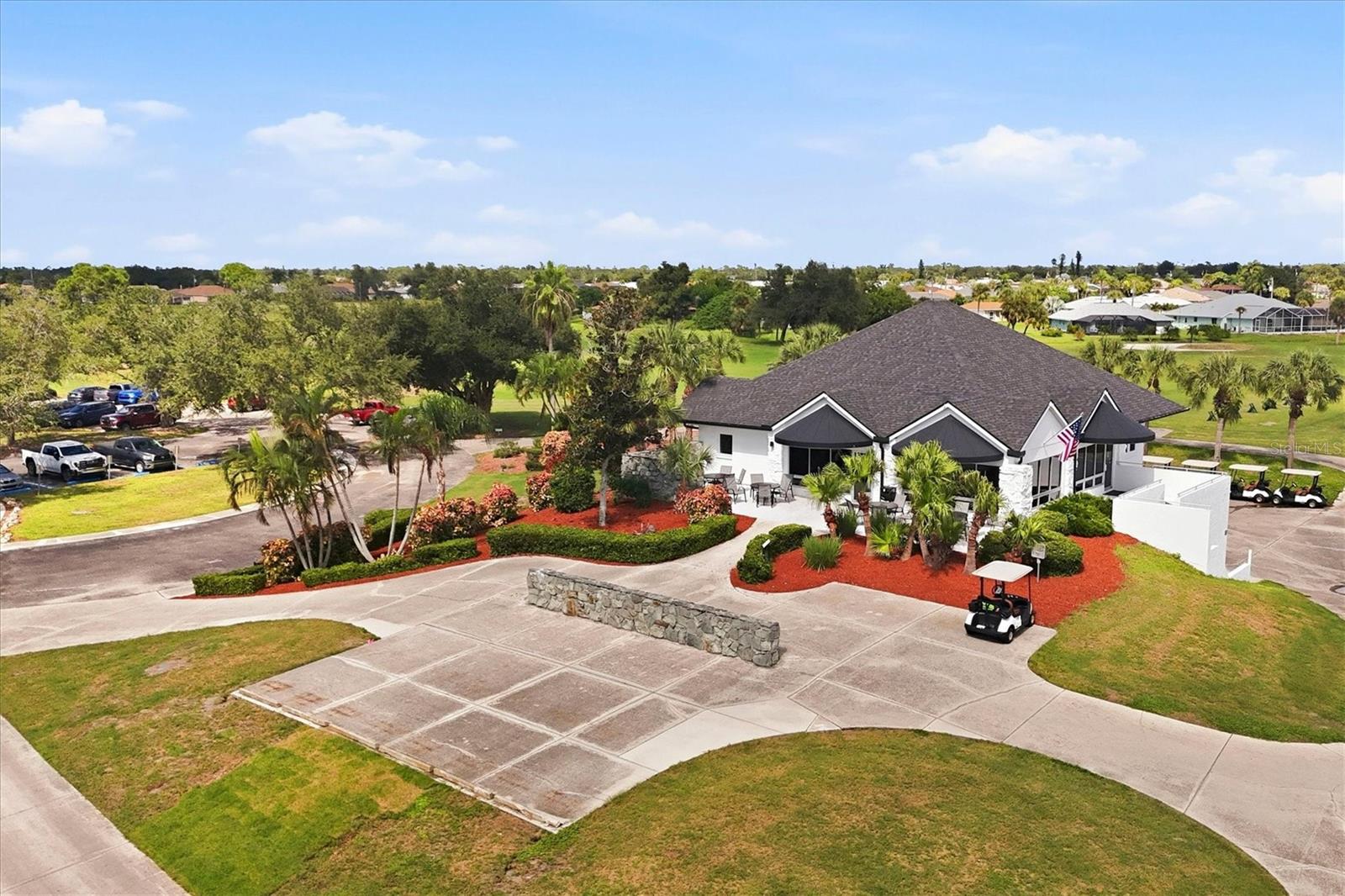 27 MARK TWAIN LN
