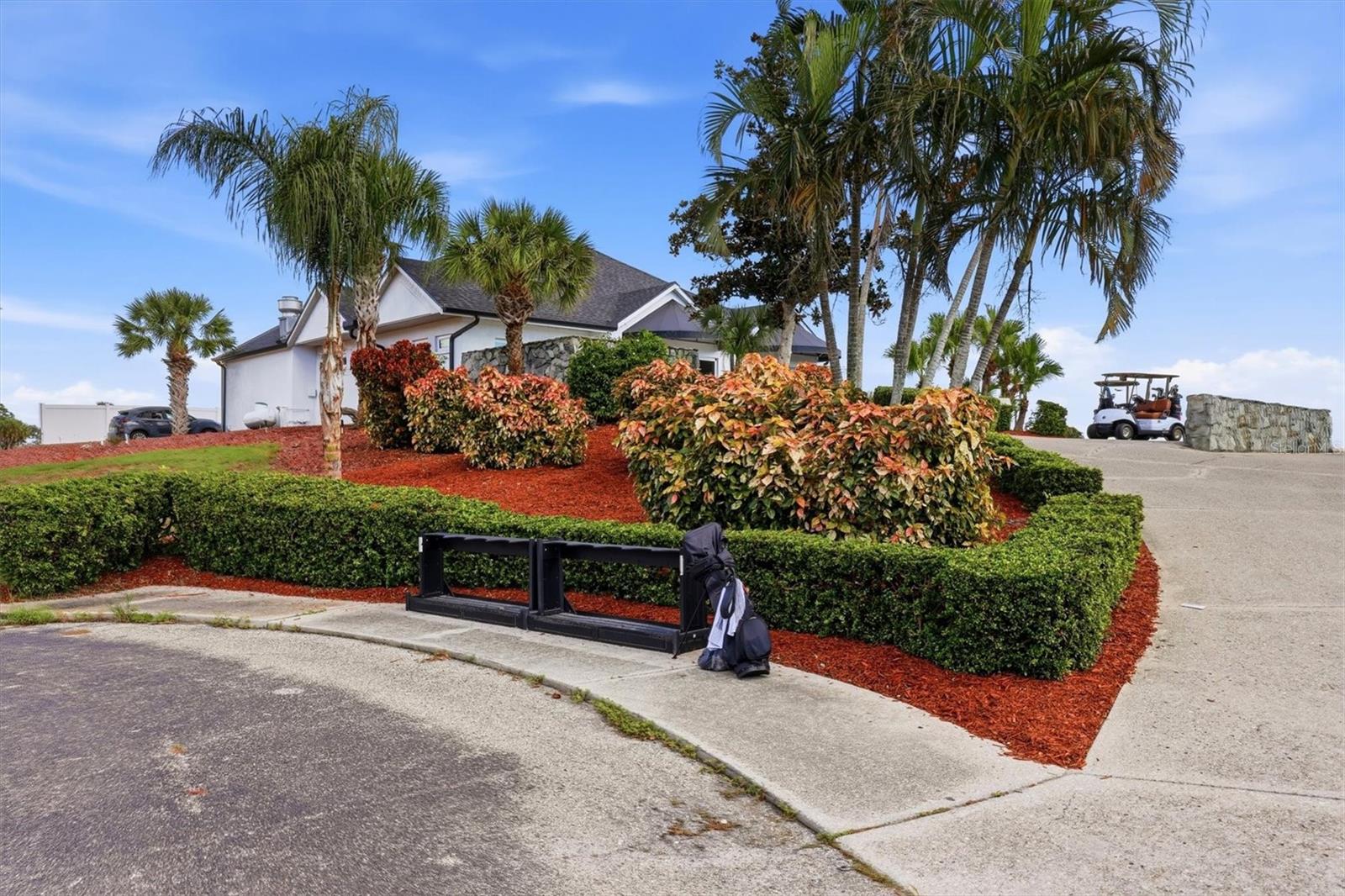 27 MARK TWAIN LN