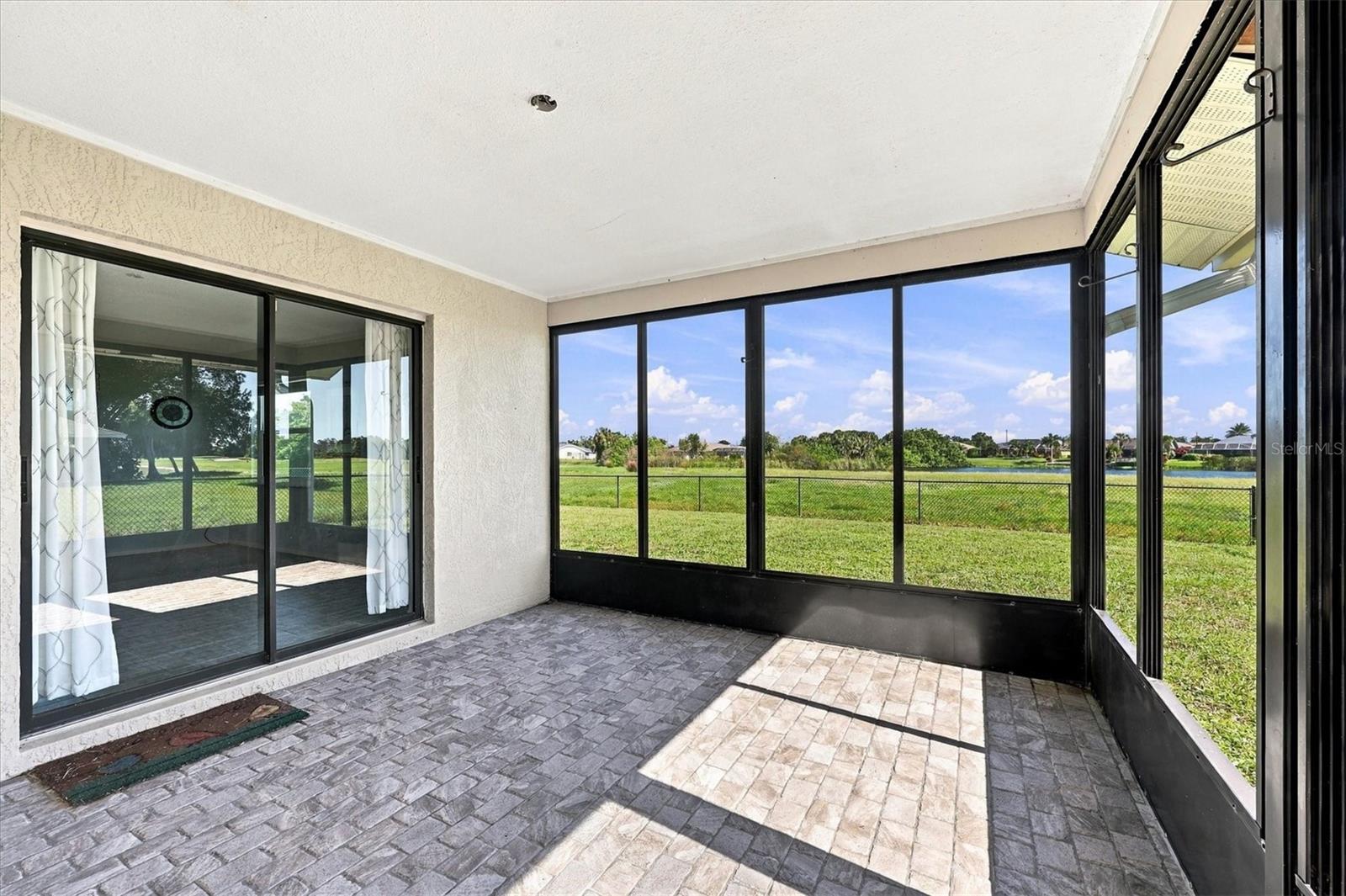 42 PINEHURST CT