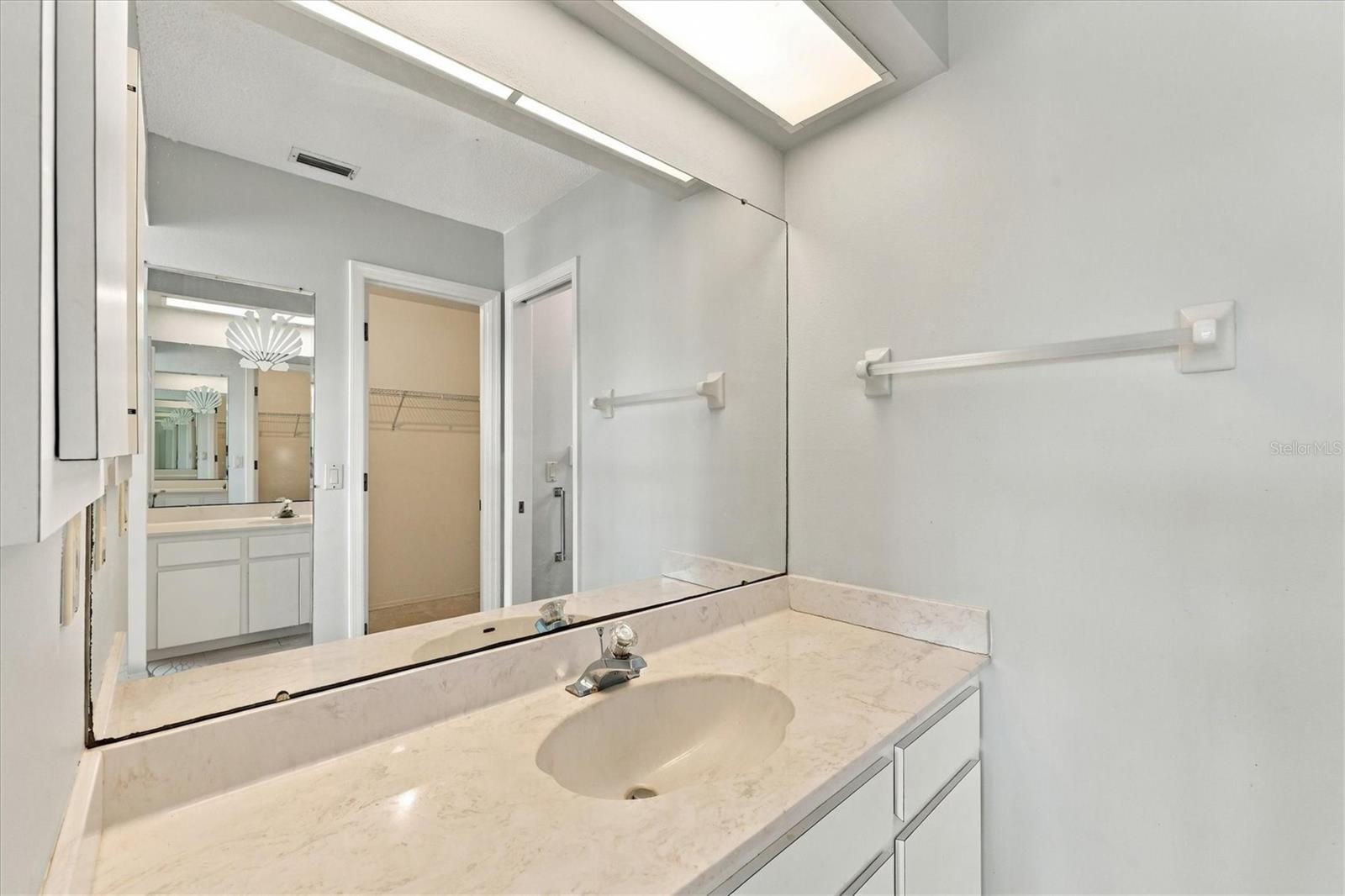 42 PINEHURST CT