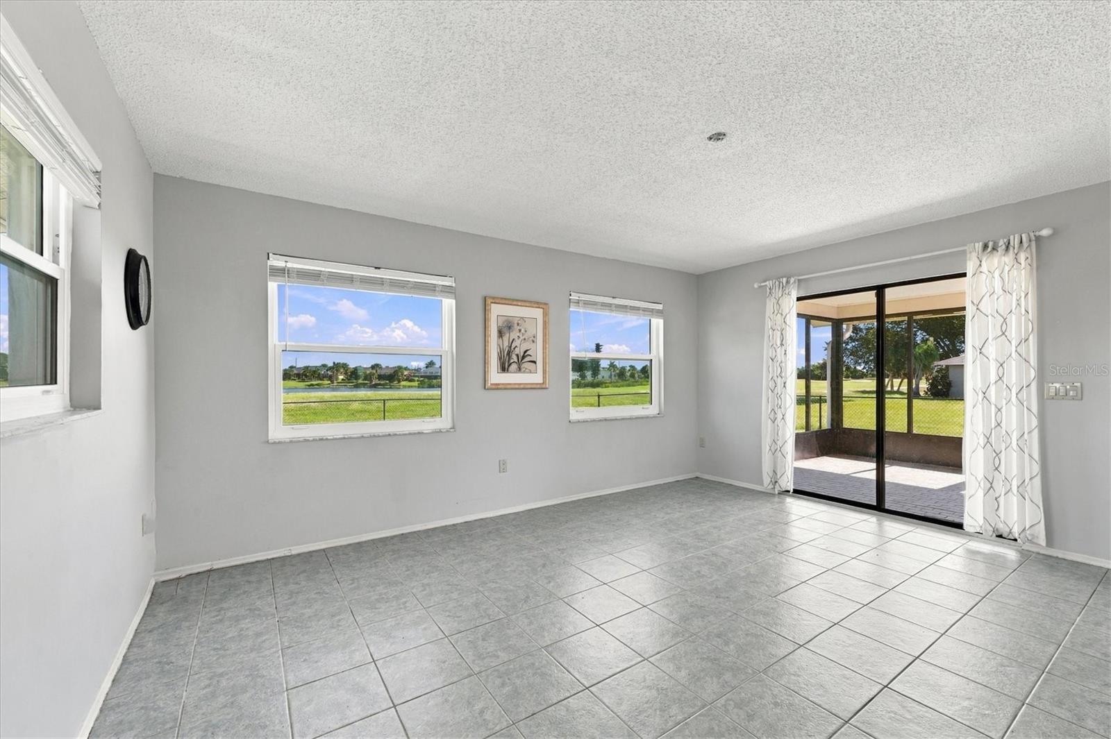 42 PINEHURST CT