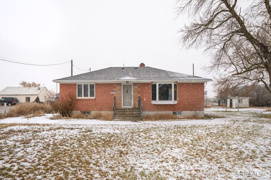 11260 N 15th E