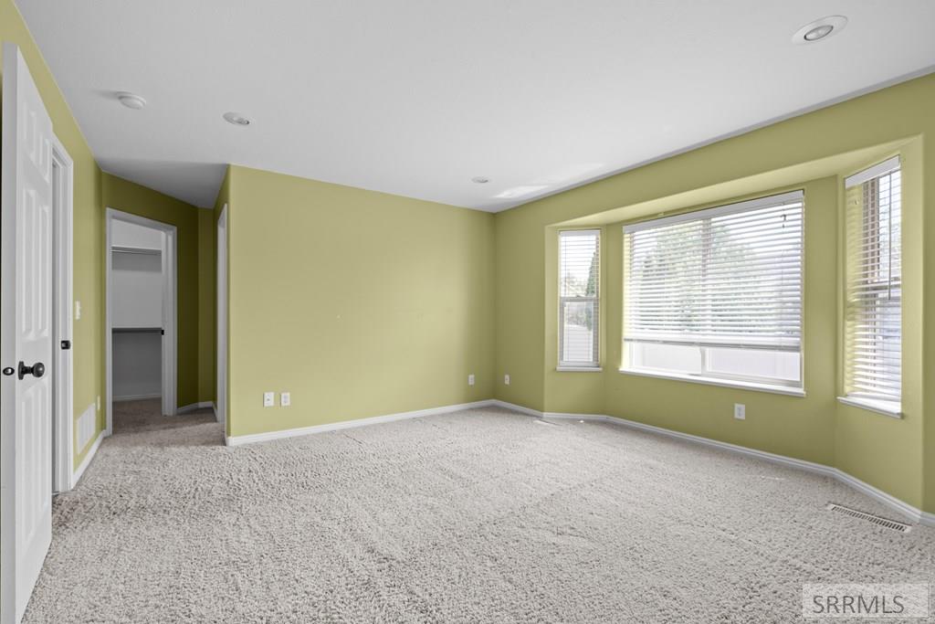 5009 S Vintage Lane