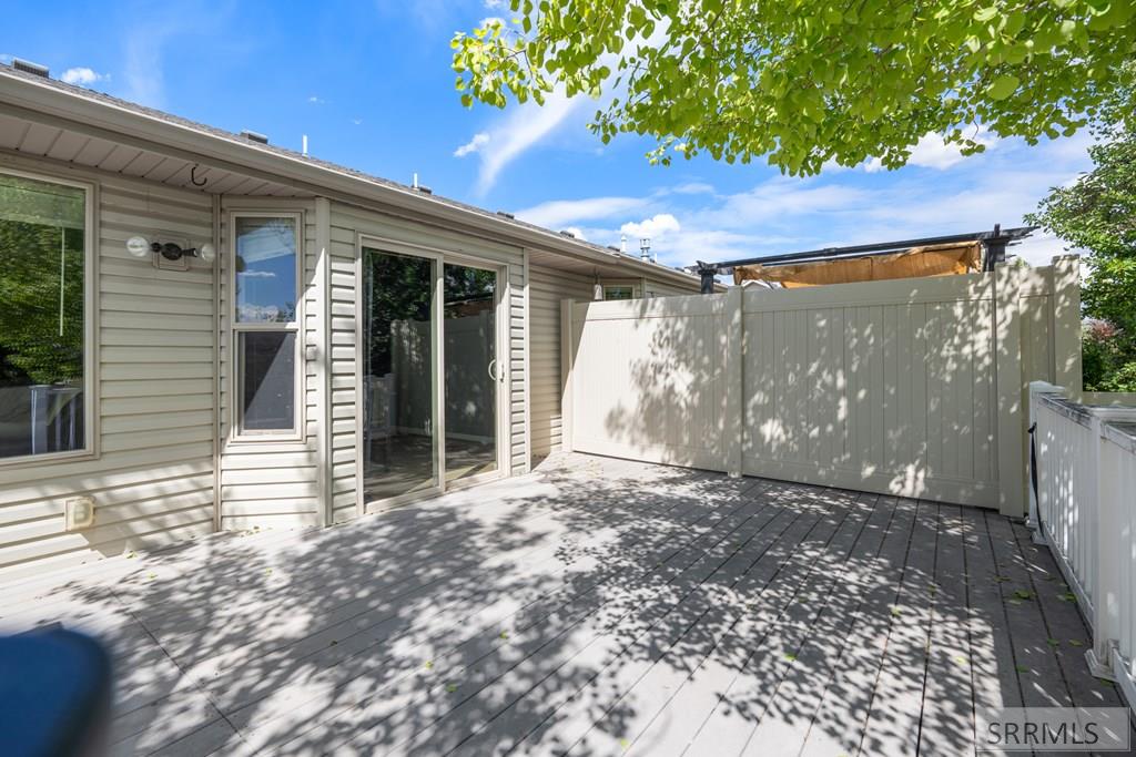 5009 S Vintage Lane