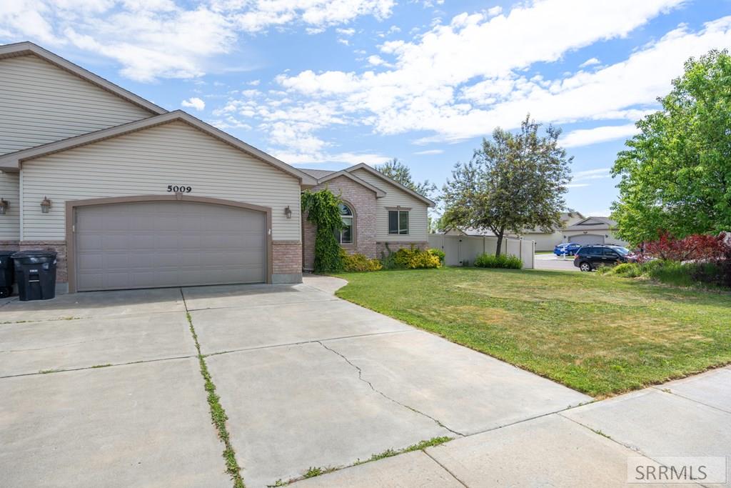 5009 S Vintage Lane
