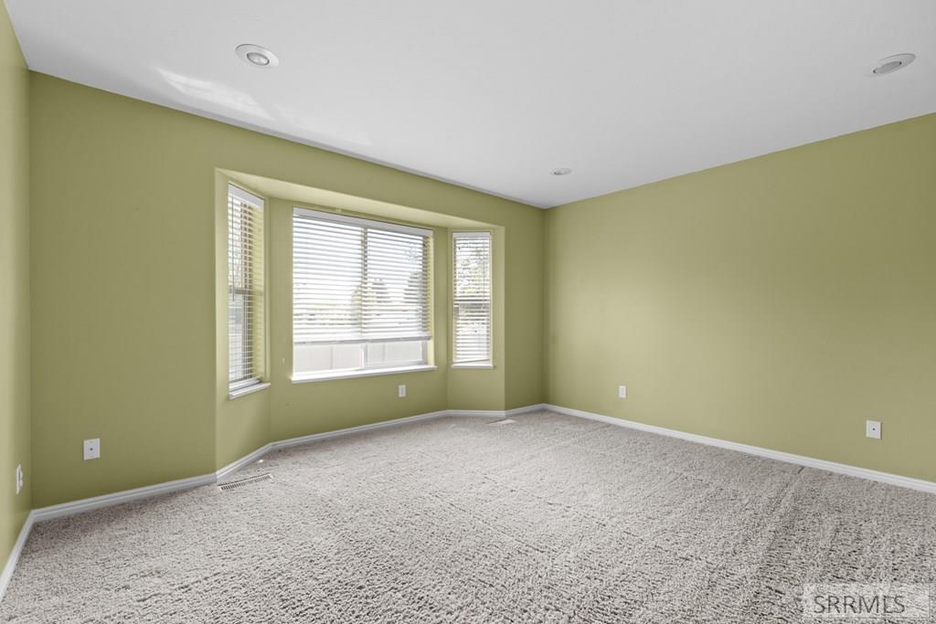 5009 S Vintage Lane