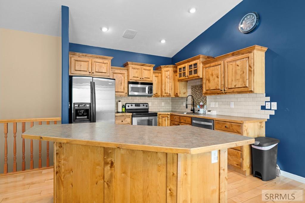 5009 S Vintage Lane
