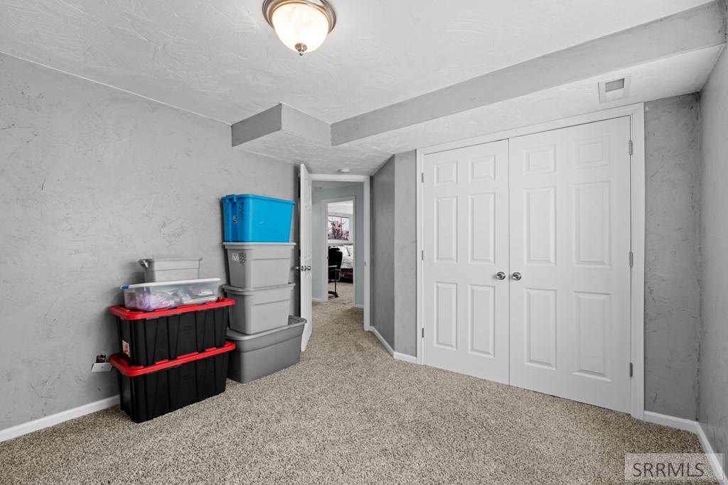 5009 S Vintage Lane