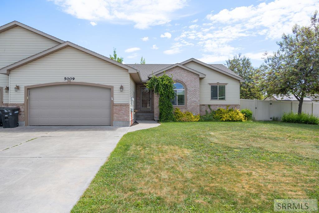 5009 S Vintage Lane