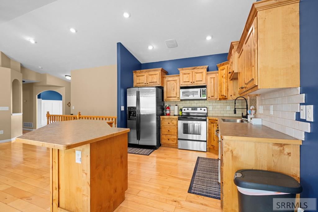 5009 S Vintage Lane