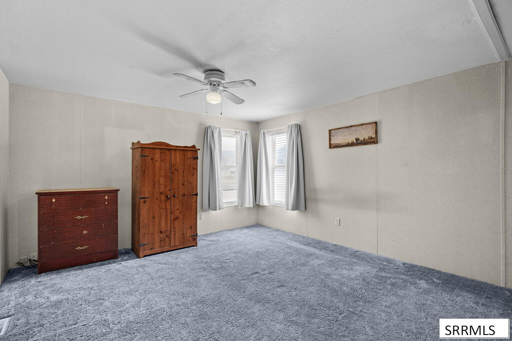 1184 N 1340 E