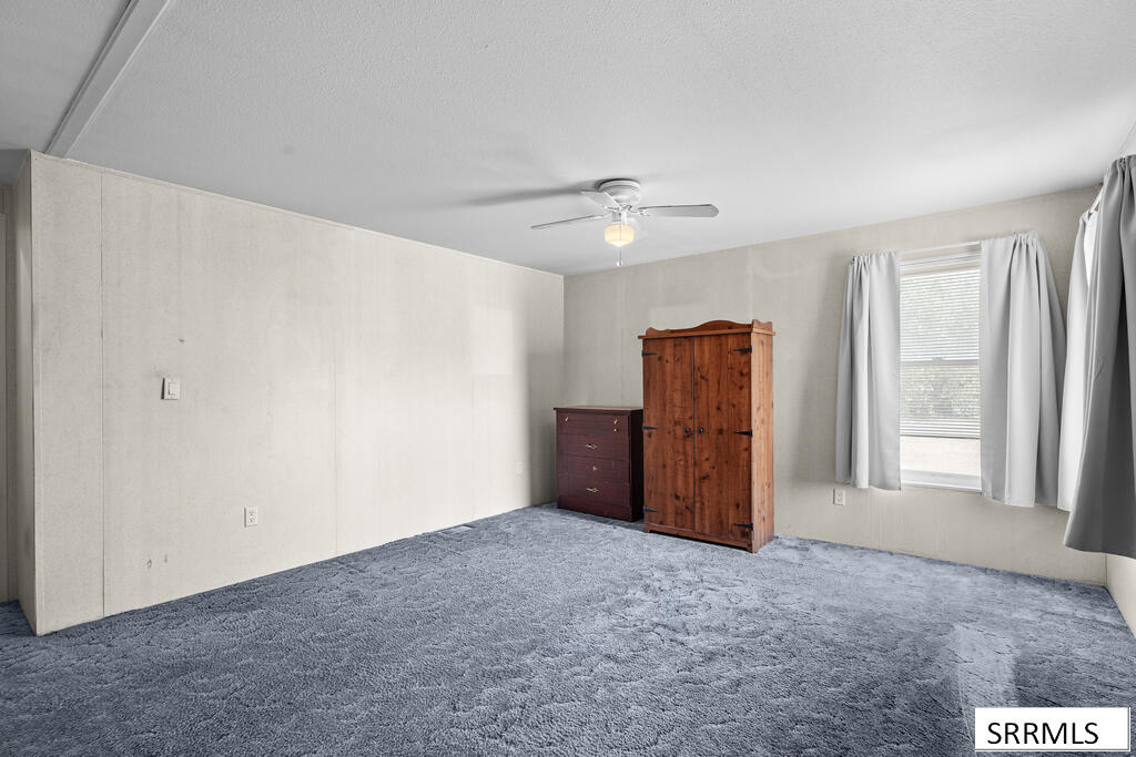 1184 N 1340 E