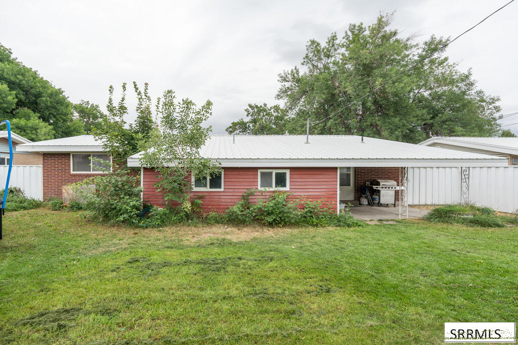 805 Sykes Drive