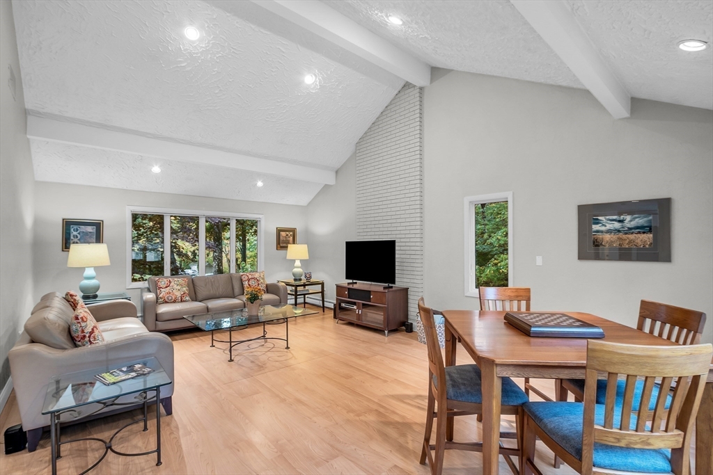 8 Chatham Way