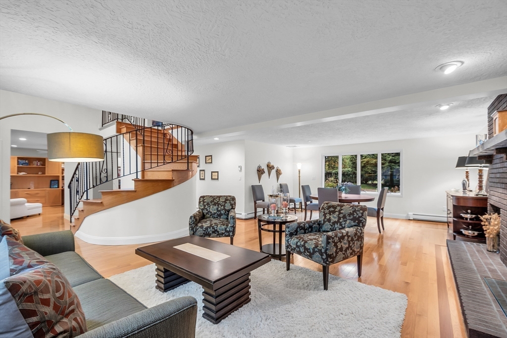 8 Chatham Way