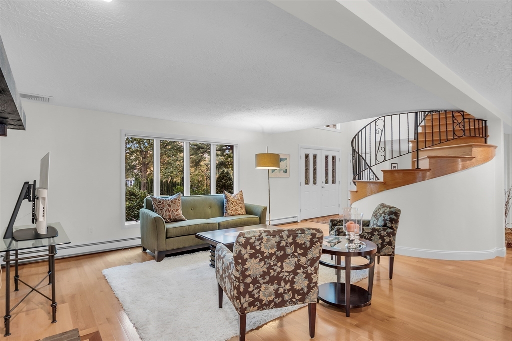 8 Chatham Way