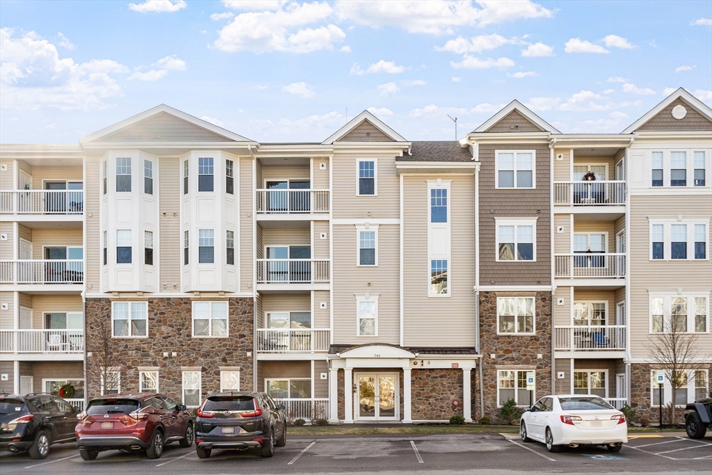 240 Martins Landing # 204