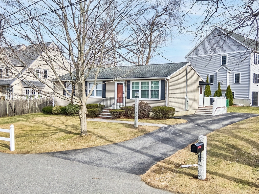 6 Vermette Ct