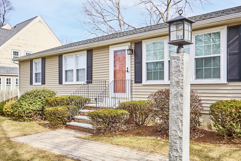 6 Vermette Ct