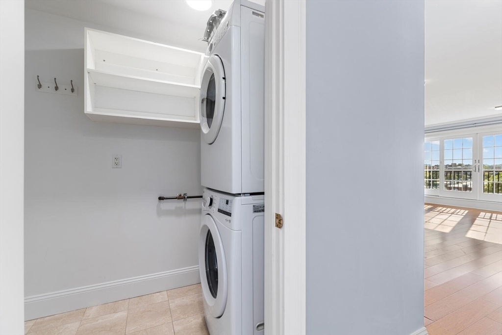 225 Derby St # 504