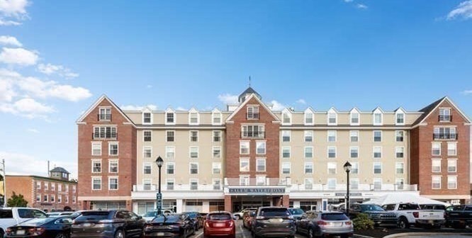225 Derby St # 504