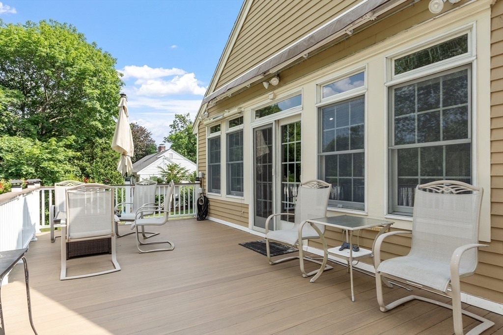 9 New Meadow Rd