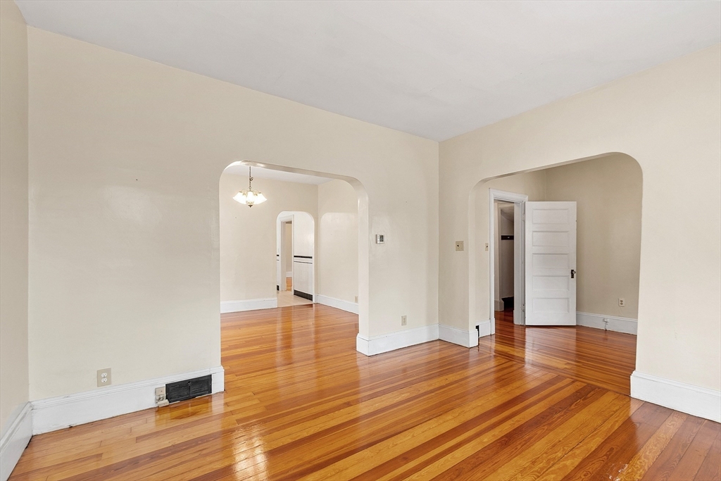 8-10 Lambert Ave