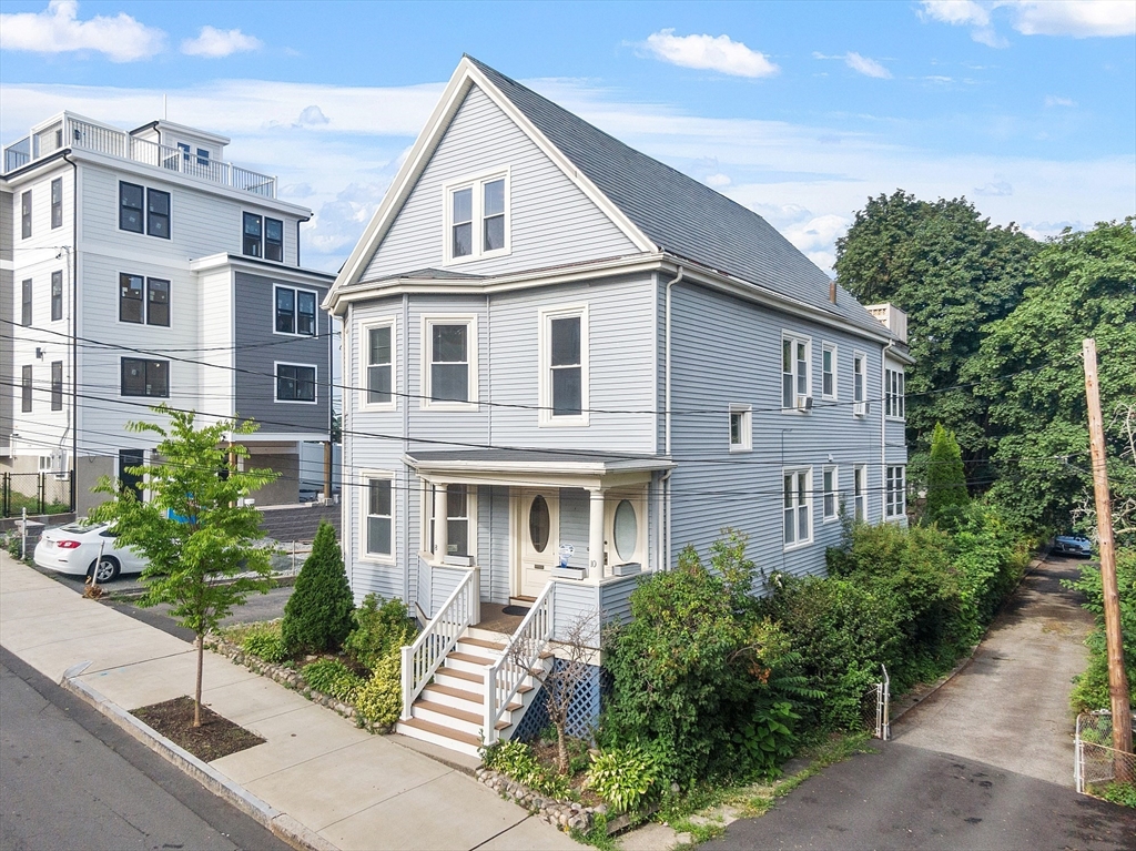8-10 Lambert Ave