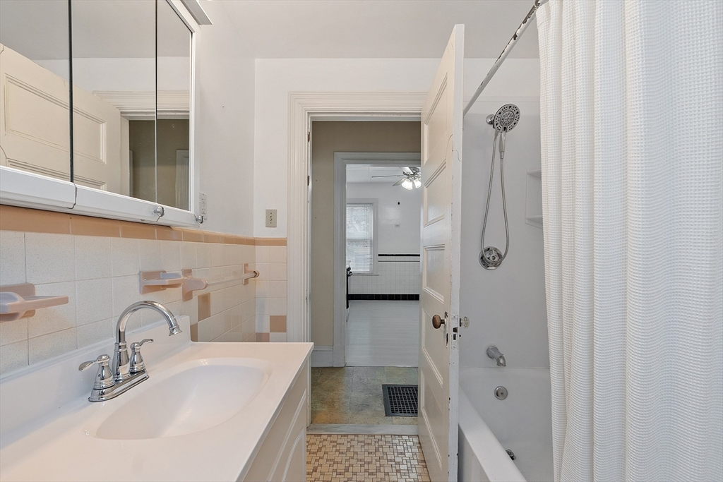 8-10 Lambert Ave