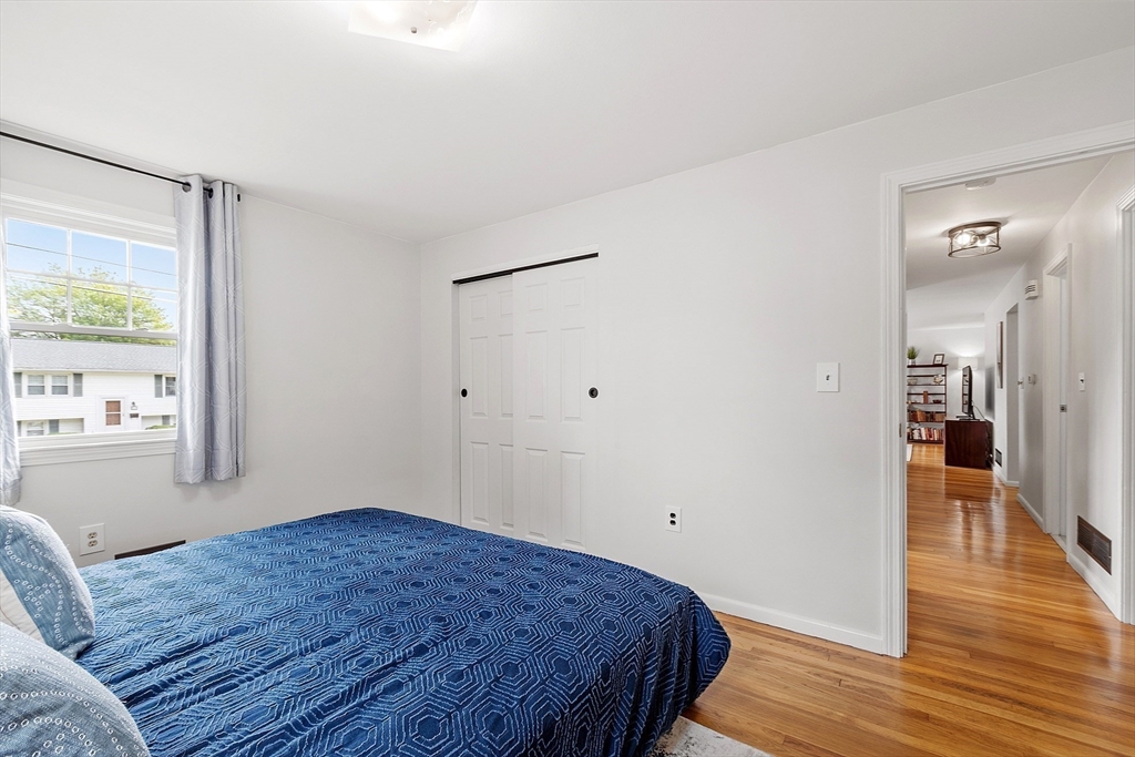 13 Meade St