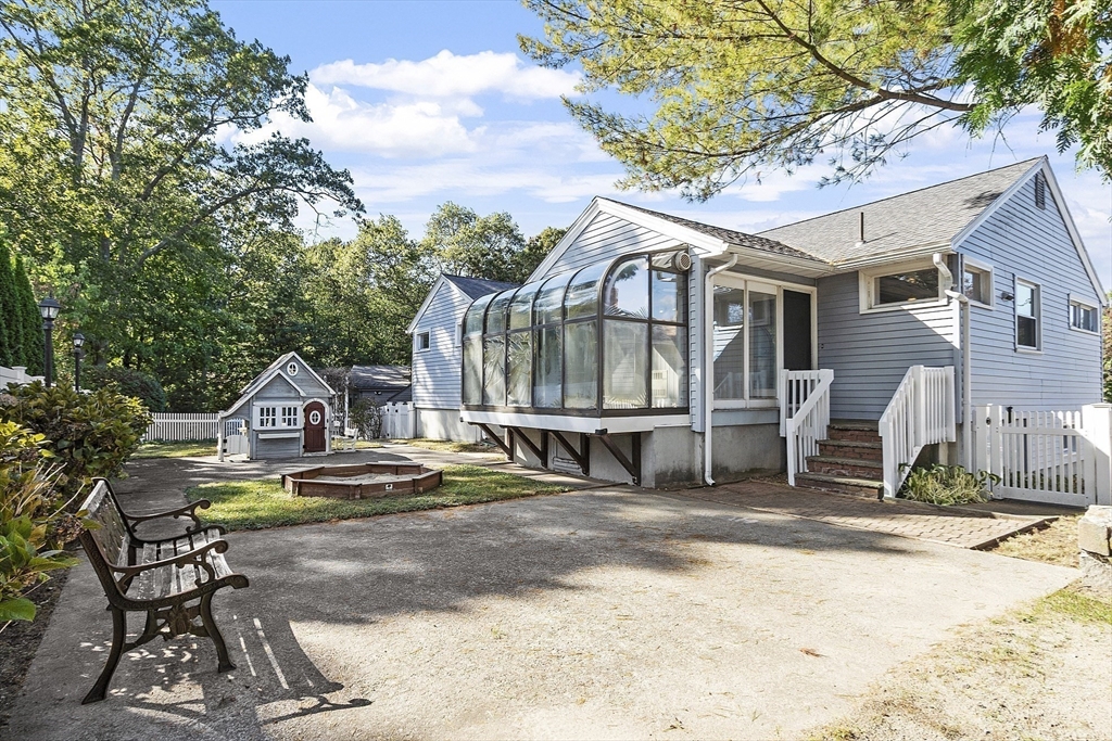 33 Mount Hood Terrace