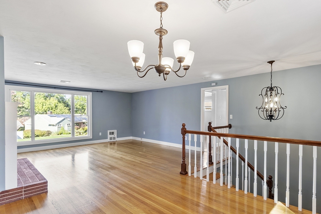 33 Mount Hood Terrace