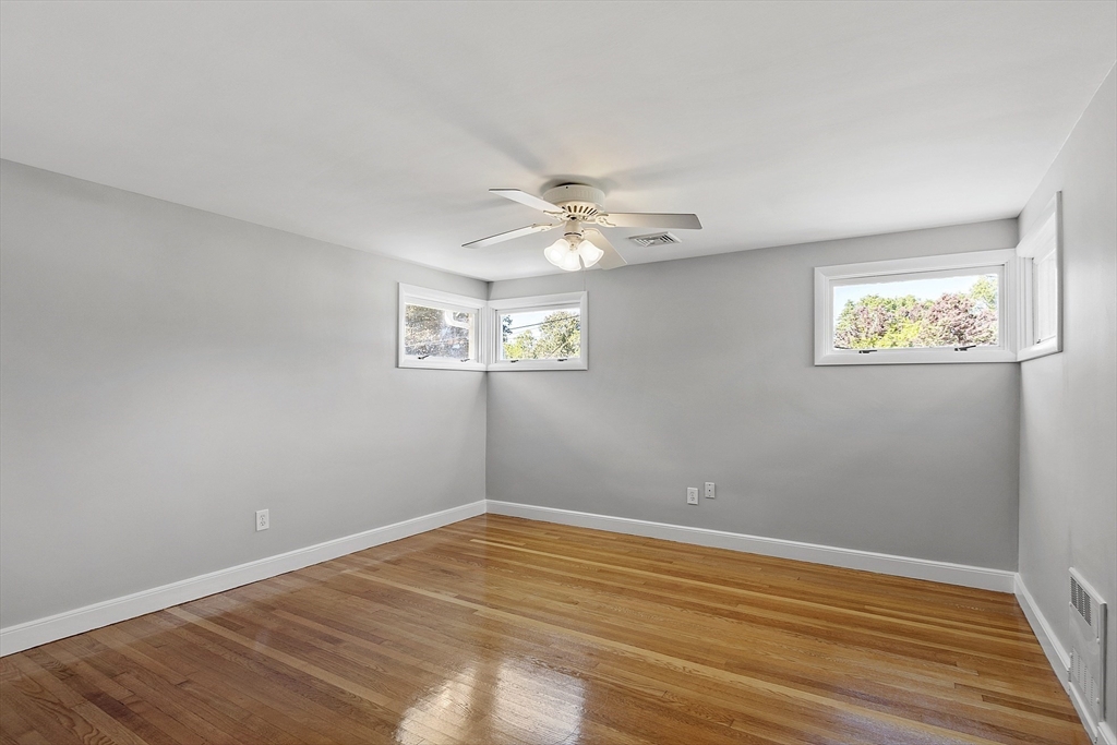 33 Mount Hood Terrace