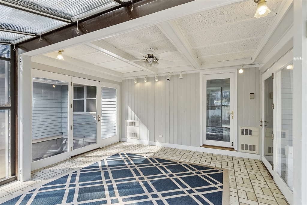 33 Mount Hood Terrace