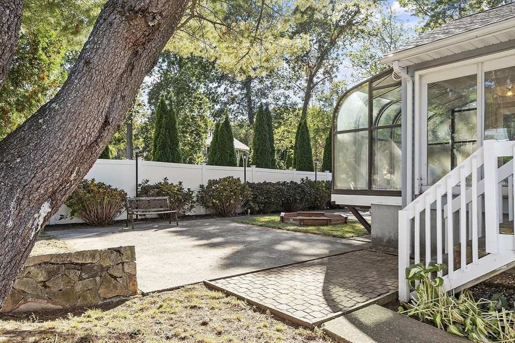 33 Mount Hood Terrace