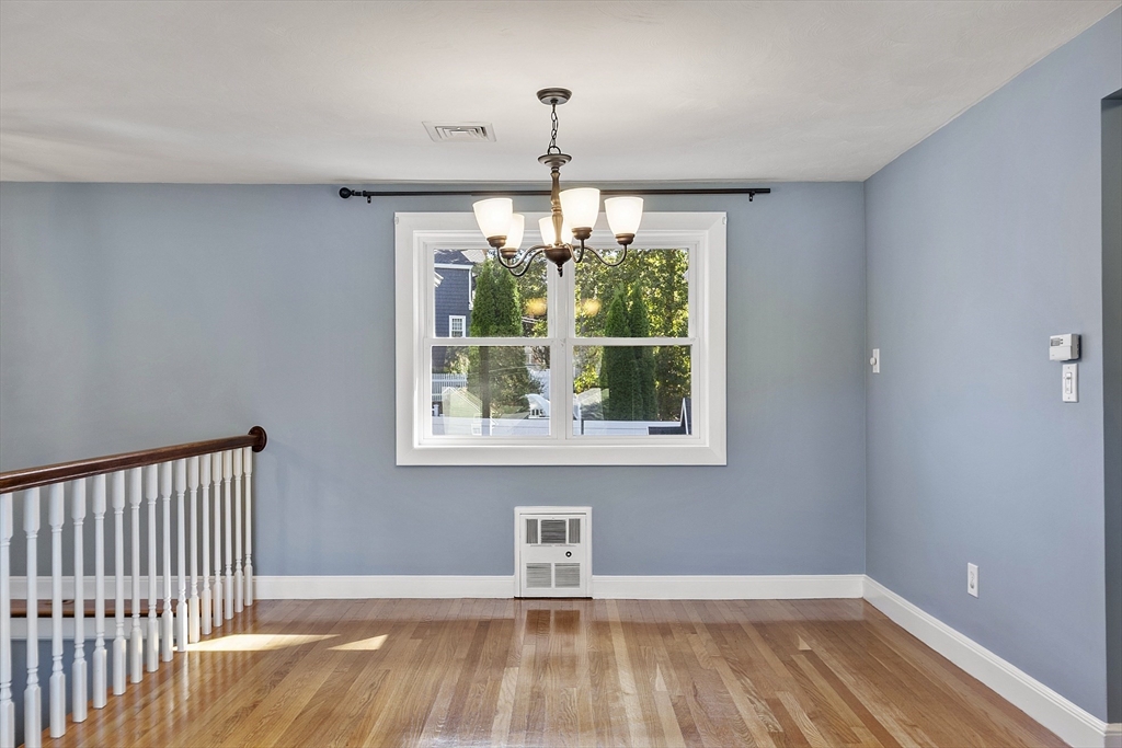 33 Mount Hood Terrace
