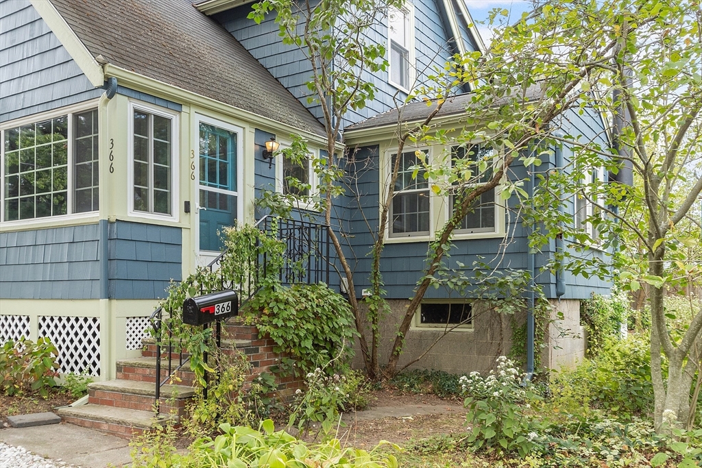 366 Grove St, Melrose