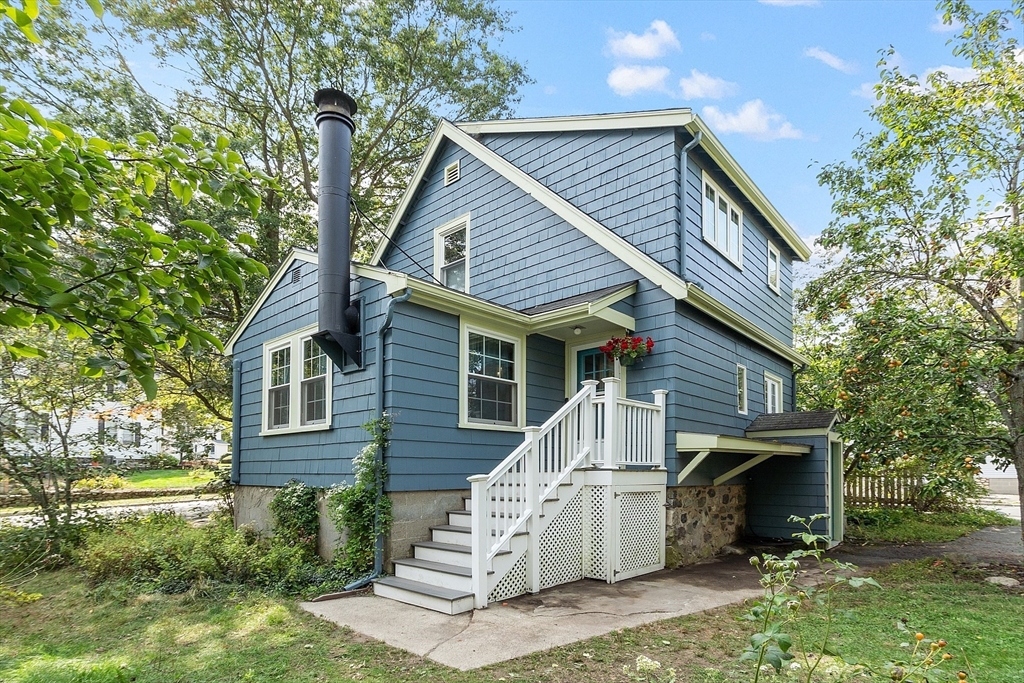366 Grove St, Melrose