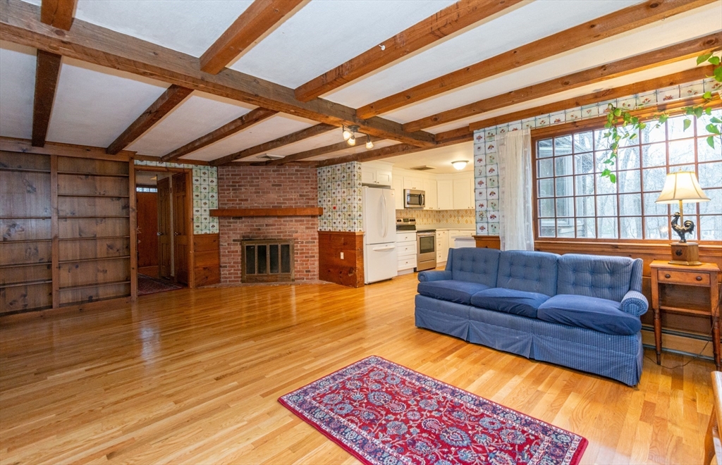 15 Hart Rd., Lynnfield