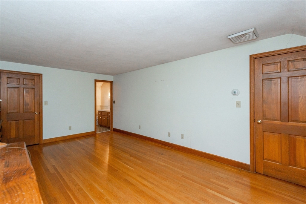 15 Hart Rd., Lynnfield